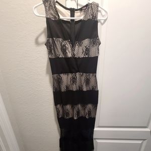 Size m black dress!